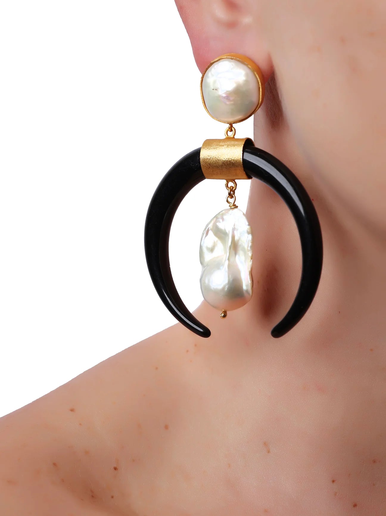 RHEA with Baroque Pearls - zinazzurra